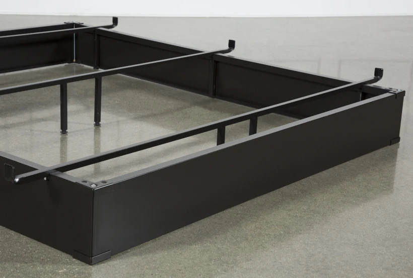 Dynamic Metal Bed Base